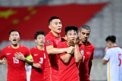 结局： 大心脏！队长马修·莱基罚入绝杀点球！澳大利亚直接晋级世界杯